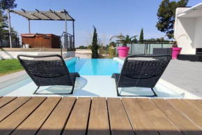 Grand studio dans villa avec garage